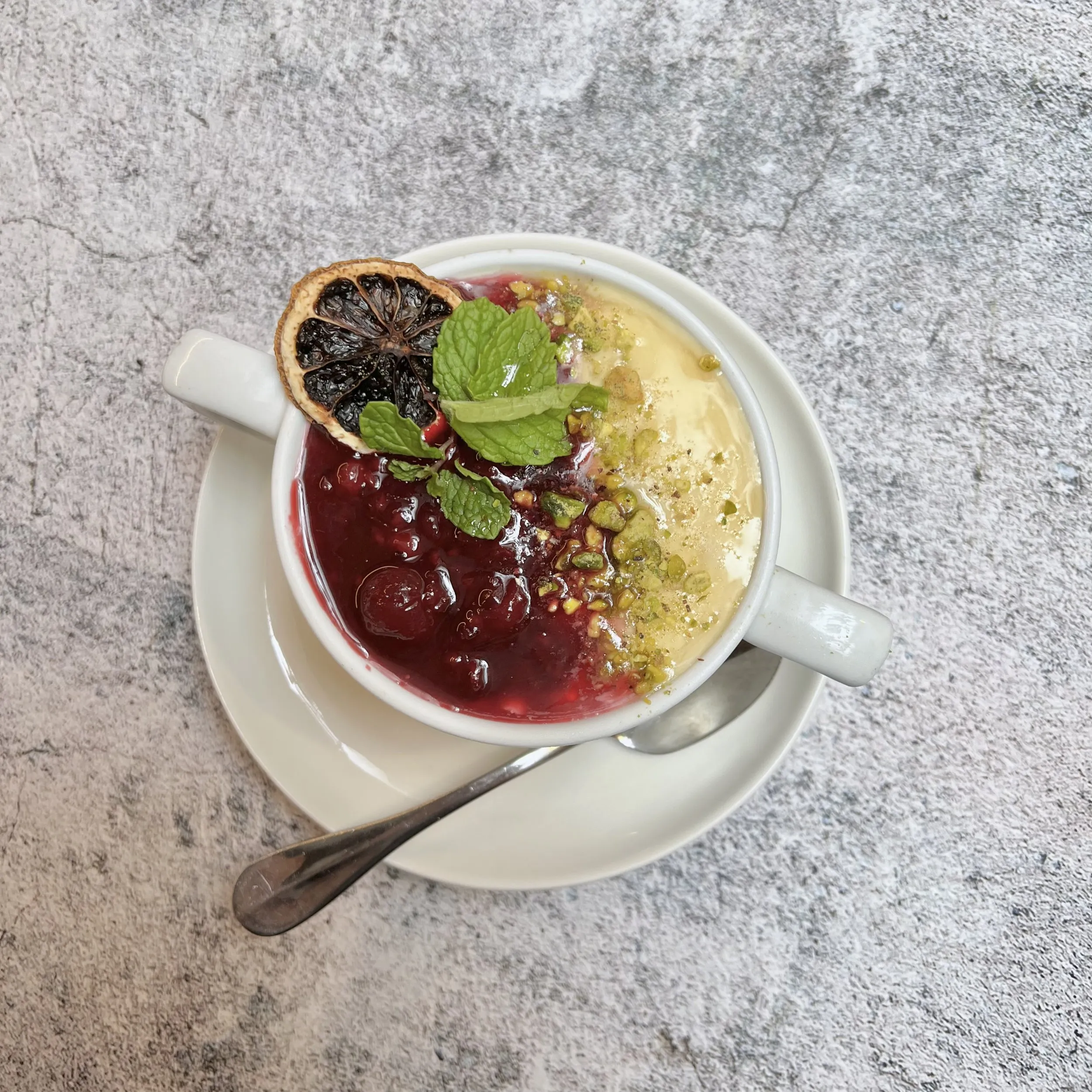 Red Fruit Kremali Yoghurt